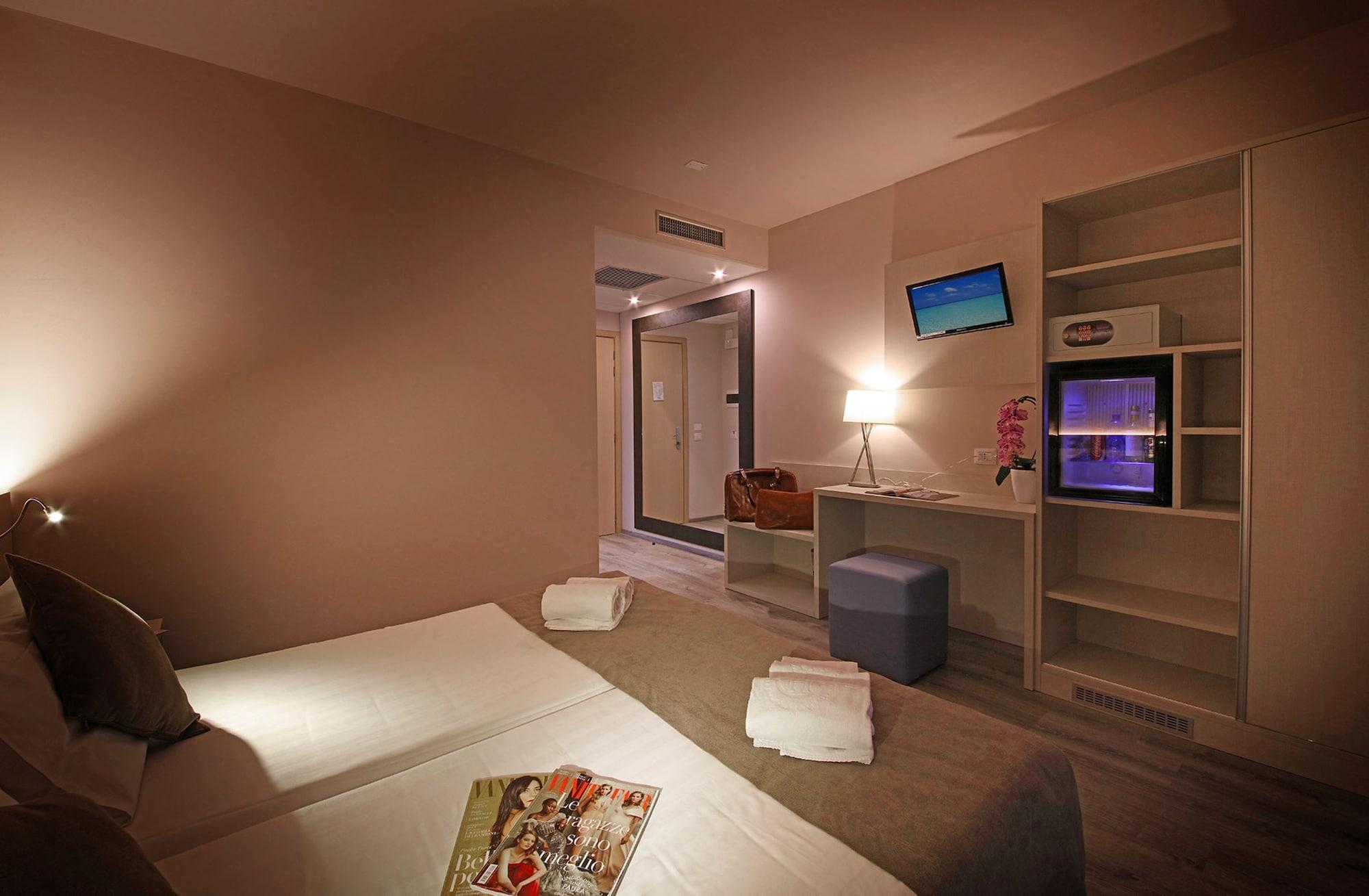 Spa Hotel Splendid Sole มาแนร์บา เดล การ์ดา ภายนอก รูปภาพ