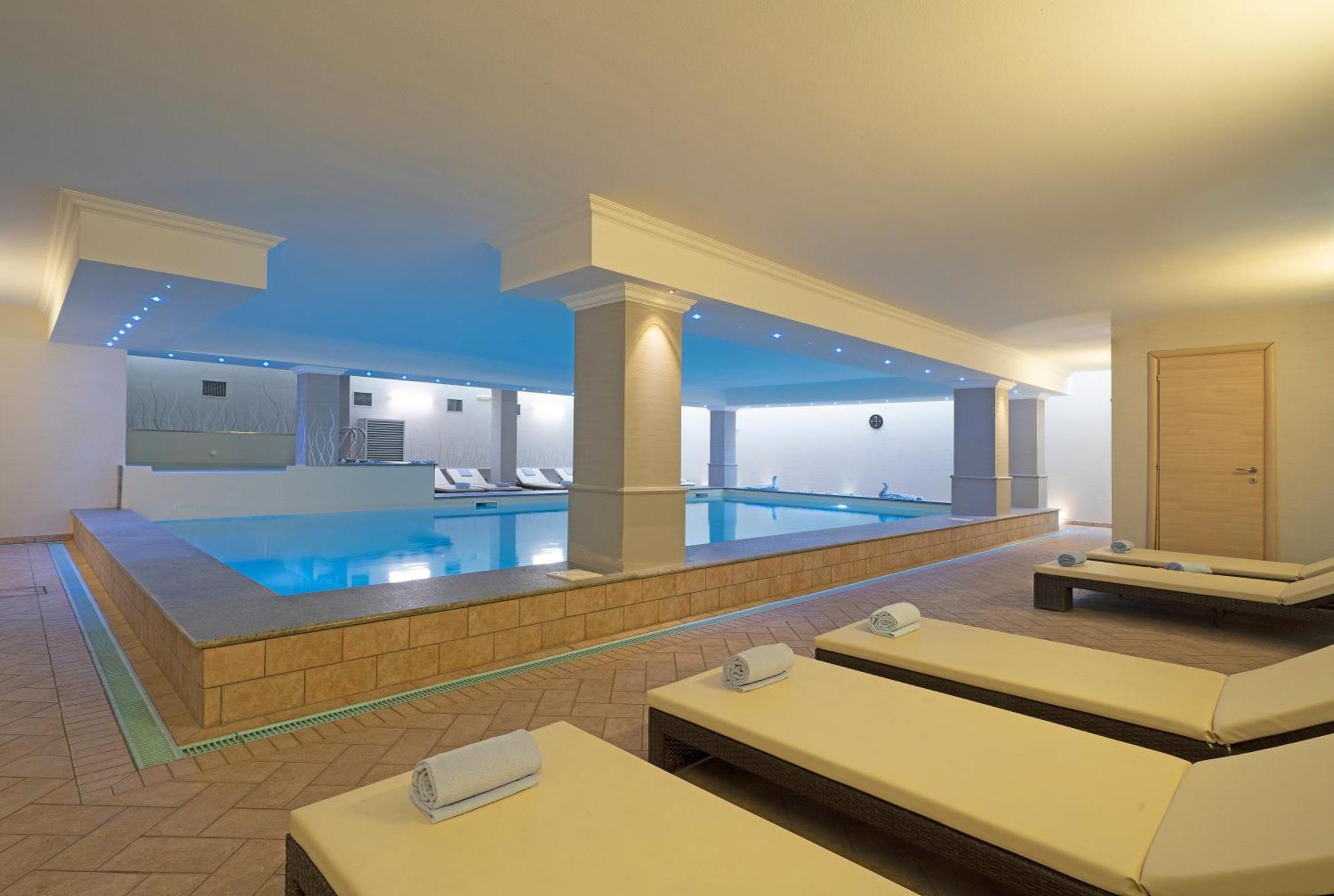 Spa Hotel Splendid Sole มาแนร์บา เดล การ์ดา ภายนอก รูปภาพ