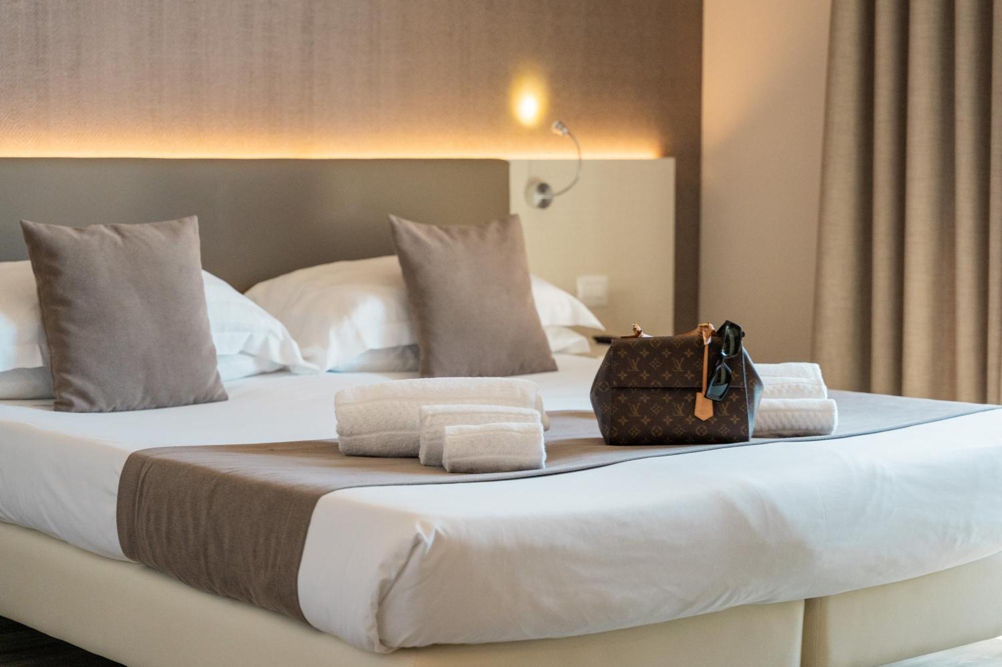 Spa Hotel Splendid Sole มาแนร์บา เดล การ์ดา ภายนอก รูปภาพ