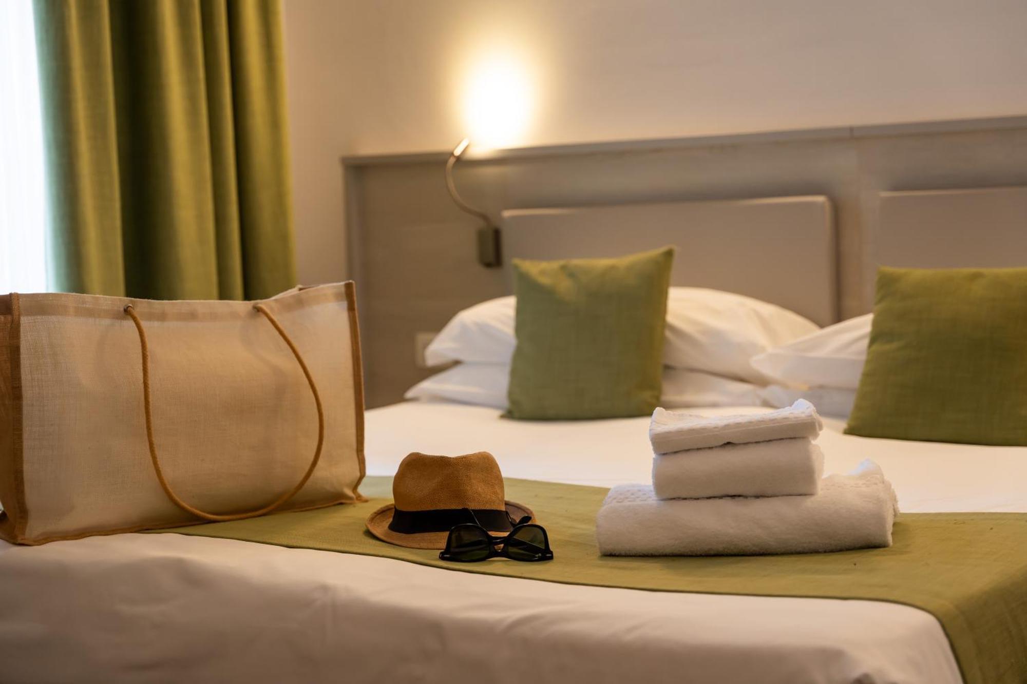 Spa Hotel Splendid Sole มาแนร์บา เดล การ์ดา ภายนอก รูปภาพ
